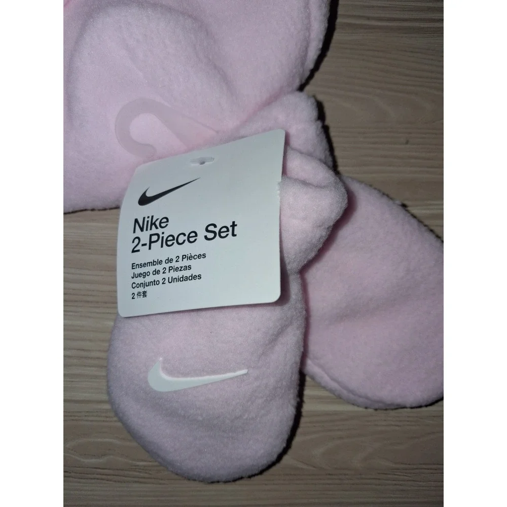 NWT Nike Swoosh 2pc Baby Fleece Hat and Mittens Set Pink Size 12-24M